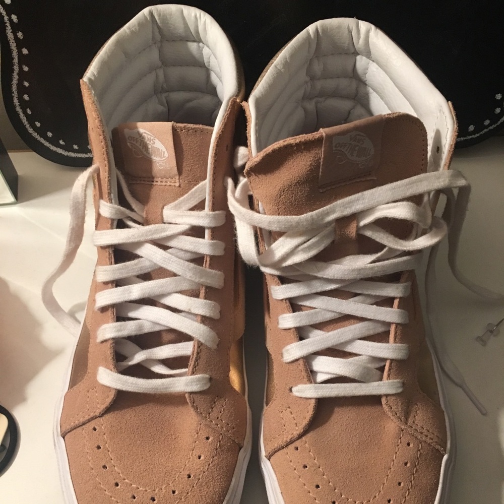 Pink/Ross gold vans